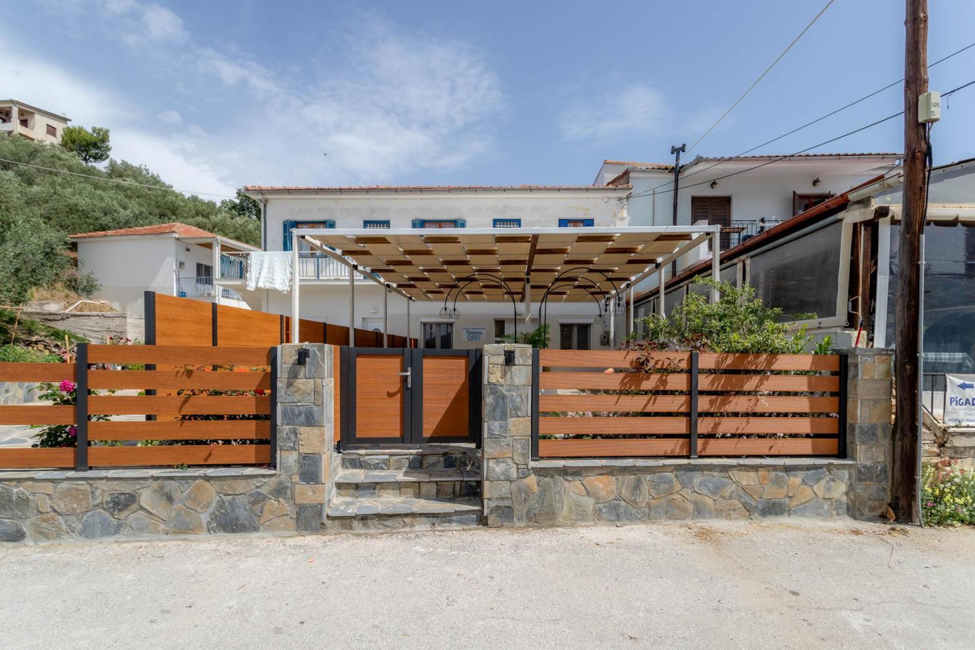 Pteleo Apartments Pteleós エクステリア 写真