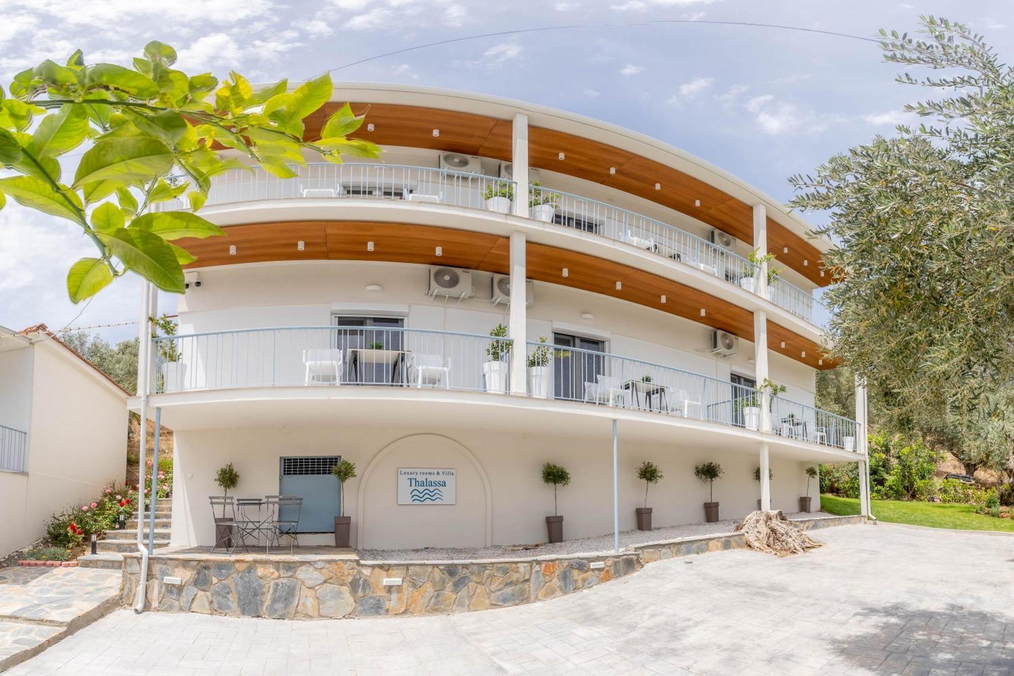 Pteleo Apartments Pteleós エクステリア 写真