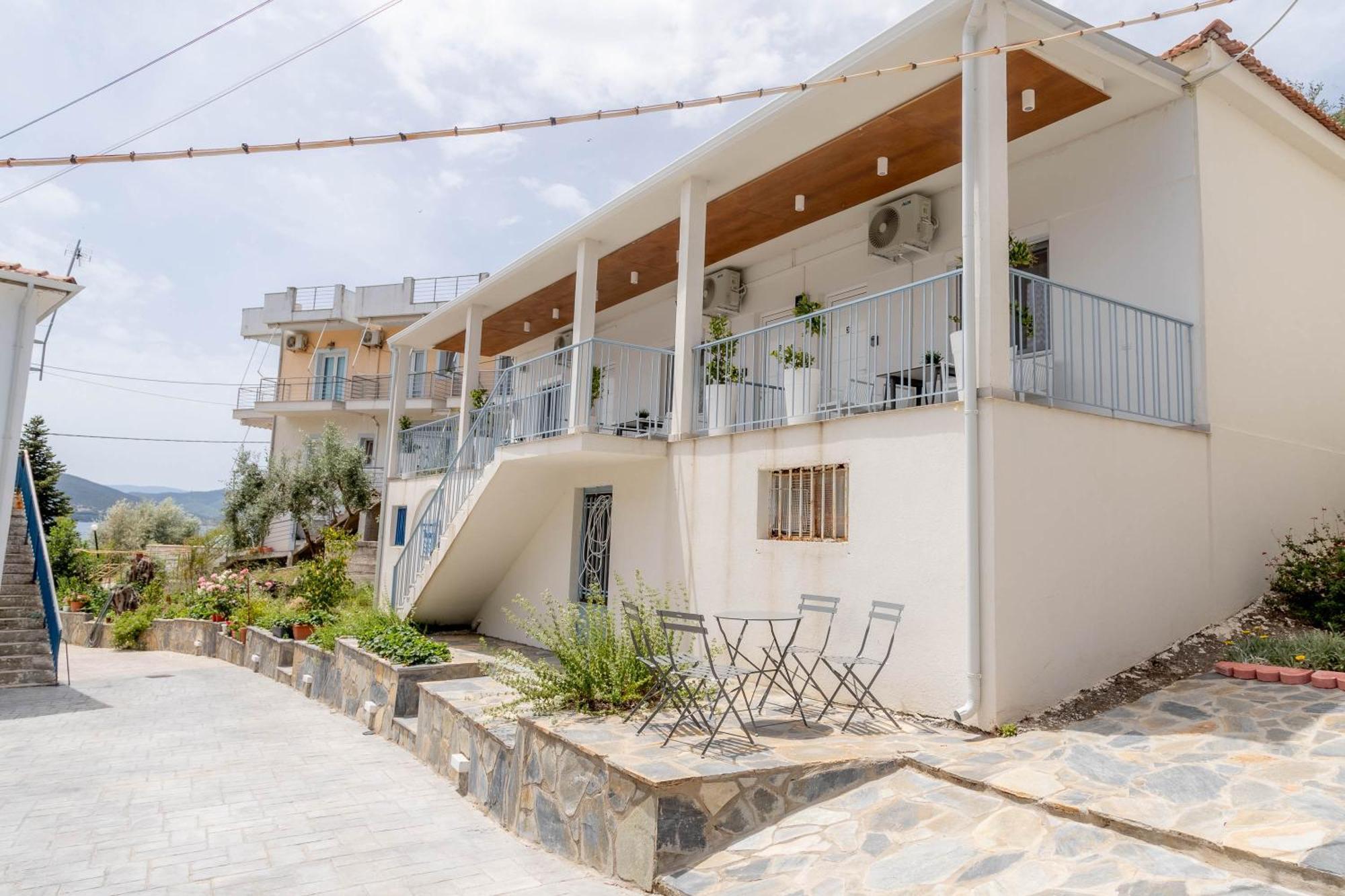Pteleo Apartments Pteleós エクステリア 写真