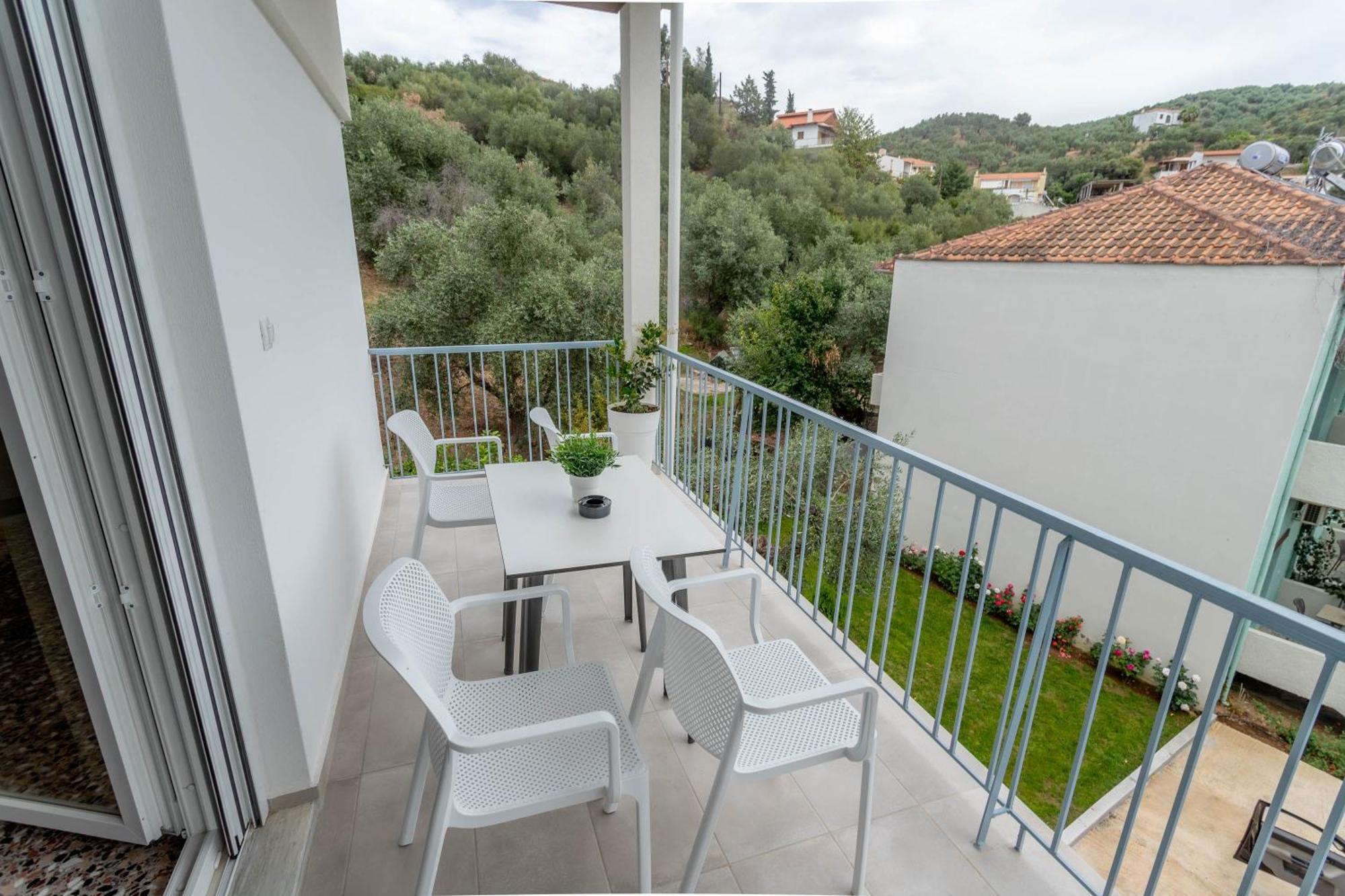 Pteleo Apartments Pteleós エクステリア 写真